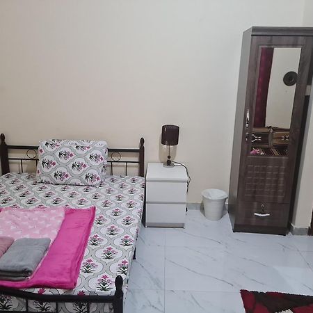Ferienwohnung Cozy Corner 2024 Abu Dhabi Exterior foto