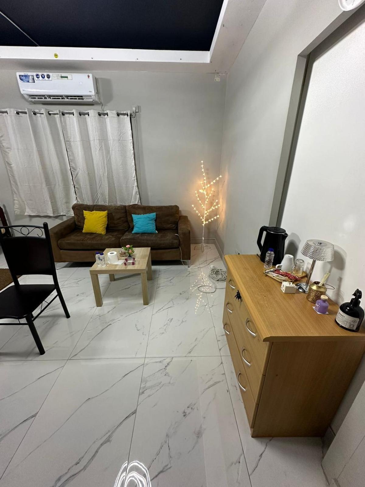 Ferienwohnung Cozy Corner 2024 Abu Dhabi Exterior foto