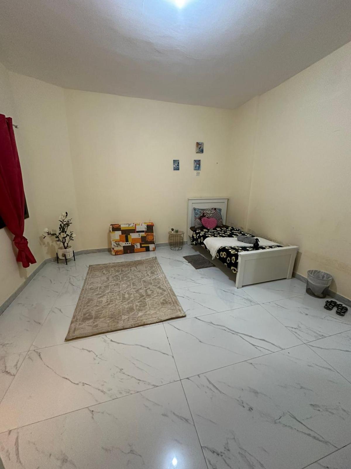 Ferienwohnung Cozy Corner 2024 Abu Dhabi Exterior foto